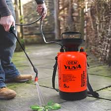 Garden Hoses, Sprayers & Pumps