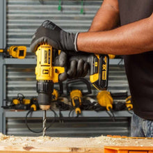 DEWALT | 18V OPP Impact Drill Driver 2 Battery 1.3 Ah + Charger | DCD776S2-B5