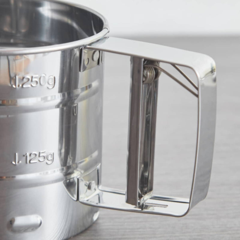 HOMEBOX | Metal Flour Sifter - 9.5 cm | 156821474