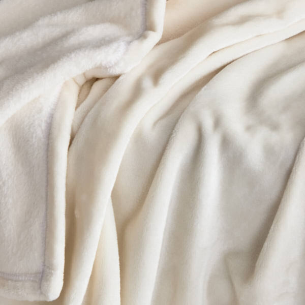HOMEBOX | Lavish Twin Flannel Blanket | 157647071