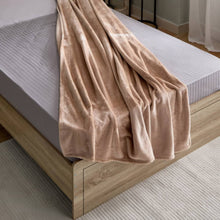 HOMEBOX | Lavish Twin Flannel Blanket | 157647075