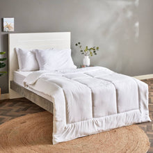 HOMEBOX | Cambridge Satin 3-Piece Twin Comforter Set - 160x220 cm | 160605710