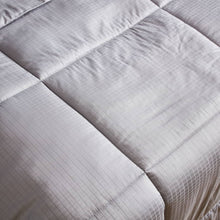 HOMEBOX | Cambridge Satin 5-Piece King Comforter Set - 220x240 cm | 160605713