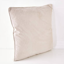 HOMEBOX | Dove Filled Cushion - 65x65 cm | 162042487