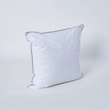 HOMEBOX | Luxury Down Alternative Filled Cushion - 40x40 cm | 162674322