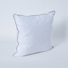 HOMEBOX | Luxury Down Alternative Filled Cushion - 50x50 cm | 162674325