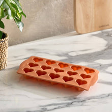 HOMEBOX | Avon Silicone Heart Mould - 21x10x2 cm | 162805486