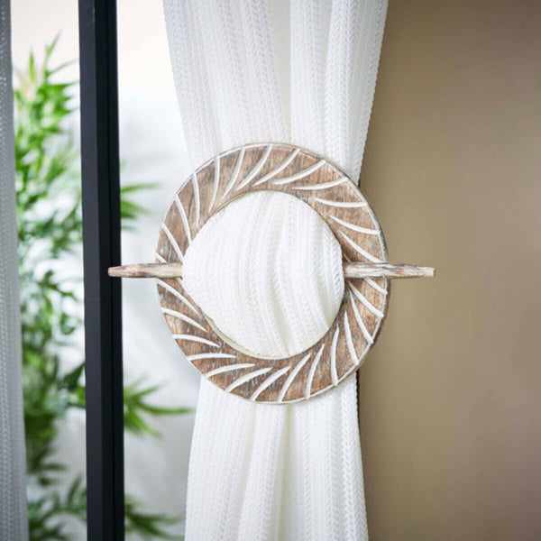 HOMEBOX | Ava Wooden Round Tie Back - 17.5 cm | 163152607