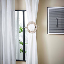 HOMEBOX | Ava Wooden Round Tie Back - 17.5 cm | 163152607