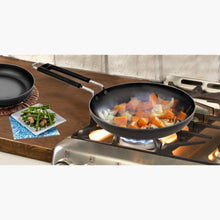 HOMEBOX | Ferric Wrought Iron Fry Pan - 20 cm | 163909388