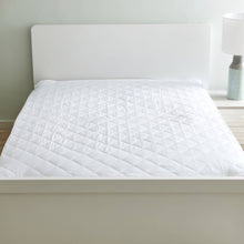 HOMEBOX | Hilton Microfiber Queen Mattress Protector - 150x200 cm | 164323480