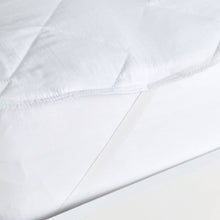 HOMEBOX | Hilton Microfiber Queen Mattress Protector - 150x200 cm | 164323480