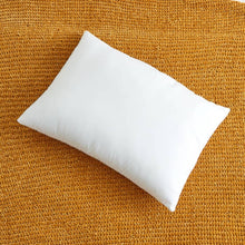 HOMEBOX | Axis Microfibre Pillow - 50x70 cm | 164868056