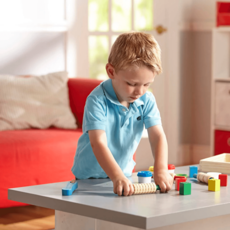 MELISSA & DOUG | Created by Me! Shape, Model, & Mold Modeling Dough Kit | 46000165