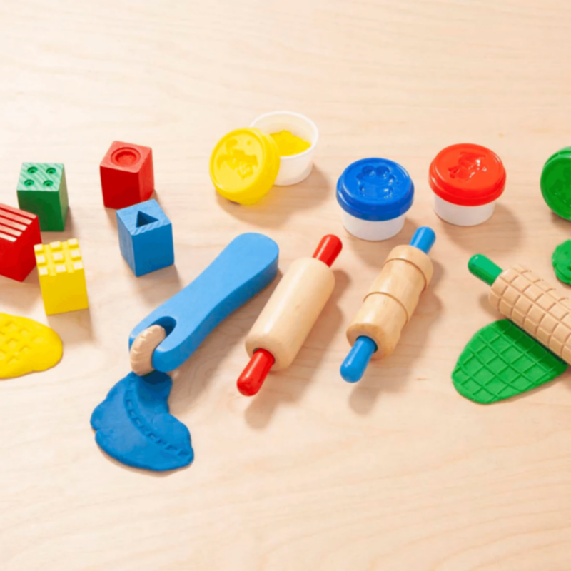 MELISSA & DOUG | Created by Me! Shape, Model, & Mold Modeling Dough Kit | 46000165