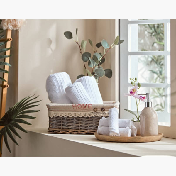 HOMEBOX | Essential Carded Bath Towel - 70x140 cm | 165409192