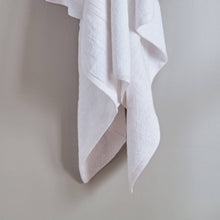 HOMEBOX | Essential Carded Bath Towel - 70x140 cm | 165409192