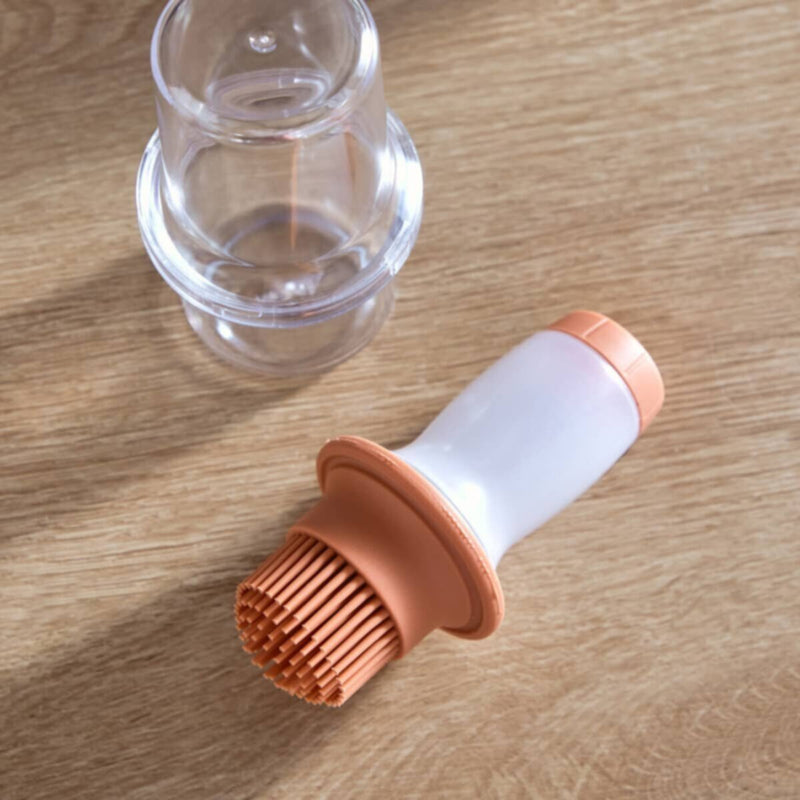 HOMEBOX | Avon Silicone Basting Dispensing Brush - 12.7 cm | 165848729