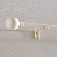 HOMEBOX | Berg 16 mm Extendable Curtain Rod with Round Finial - 71-121 cm | 165857612