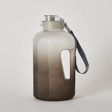 HOMEBOX | Hydra Carry On Bottle - 2.5 L | 165951438