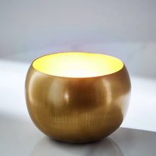 HOMEBOX | Splendid Metal Tealight Holder - 10x10x7 cm | 166009114