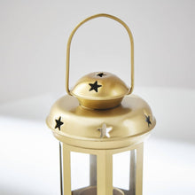 HOMEBOX | Splendid Metal Decorative Lantern - 10x10x14 cm | 166009115