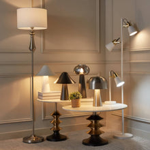 HOMEBOX | Stark Metal Table Lamp - 25x35 cm | 166057391