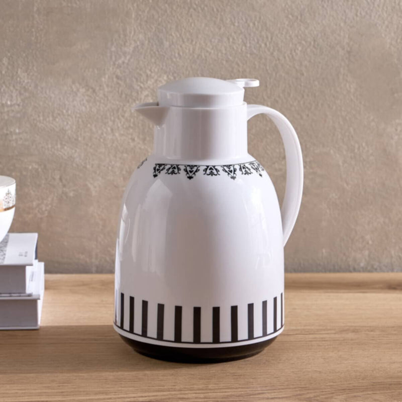 HOMEBOX | Gusto Plastic Flask - 1.5 L | 166059869