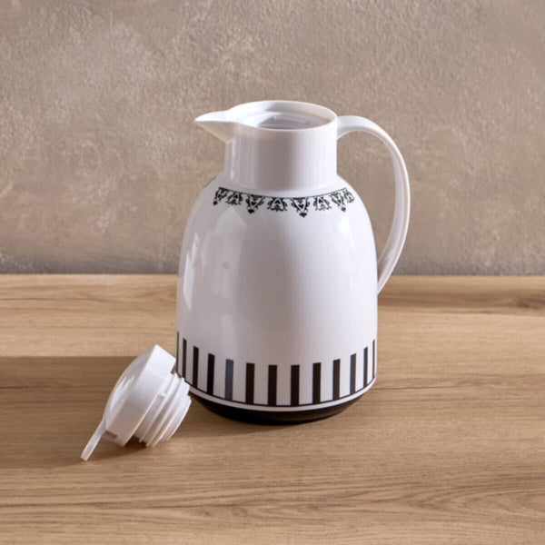 HOMEBOX | Gusto Plastic Flask - 1.5 L | 166059869