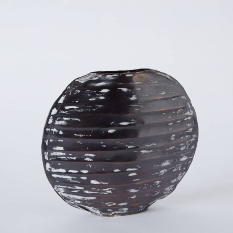 HOMEBOX | Splendid Metal Table Vase - 22x7x19 cm | 166090039