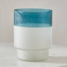 HOMEBOX | Splendid Glass Table Vase - 12x12x16 cm | 166090057