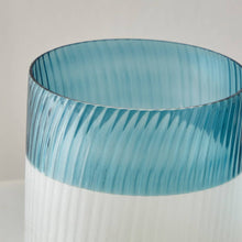 HOMEBOX | Splendid Glass Table Vase - 12x12x16 cm | 166090057