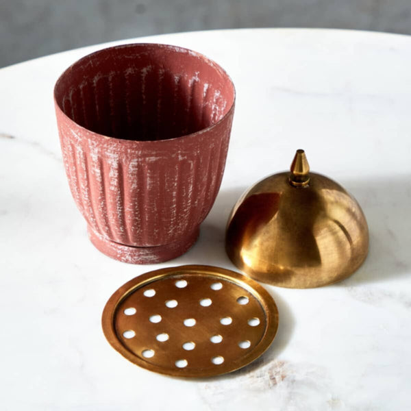 HOMEBOX | Splendid Metal Rustic Incense Burner - 10x10x16 cm | 166090073