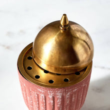 HOMEBOX | Splendid Metal Rustic Incense Burner - 10x10x16 cm | 166090073