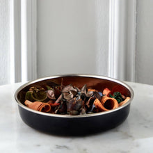 HOMEBOX | Splendid Metal Decorative Plate- 17x17x4 cm | 166090081