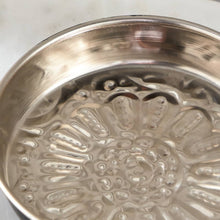 HOMEBOX | Splendid Metal Decorative Plate- 17x17x4 cm | 166090081