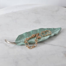 HOMEBOX | Splendid Leaf Shape Decorative Platter - 34x10.5x2 cm | 166090084