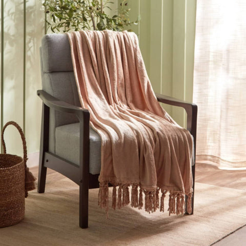 HOMEBOX | Lavish Diamond Embossed Throw - 130x180 cm | 166235457