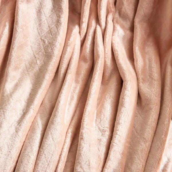 HOMEBOX | Lavish Diamond Embossed Throw - 130x180 cm | 166235457