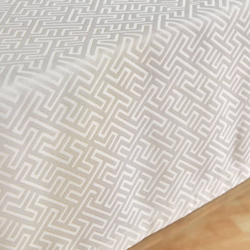 HOMEBOX | Harper Alim Jacquard Table Cloth - 140x250 cm | 166593360