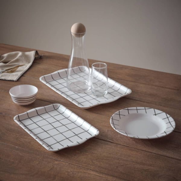 HOMEBOX | Checkered Cosmos Tray - 30 cm | 166837333