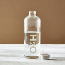 HOMEBOX | Orchid Borosilicate Glass Bottle - 1 L | 166912931