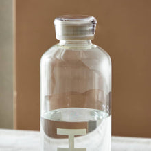 HOMEBOX | Orchid Borosilicate Glass Bottle - 1 L | 166912931