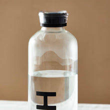 HOMEBOX | Orchid Borosilicate Glass Bottle - 1 L | 166912933