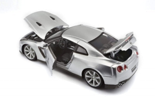 BBURAGO | 18-12079 1:18 (Coll B) - Nissan Gt-R - Wt | 47512079