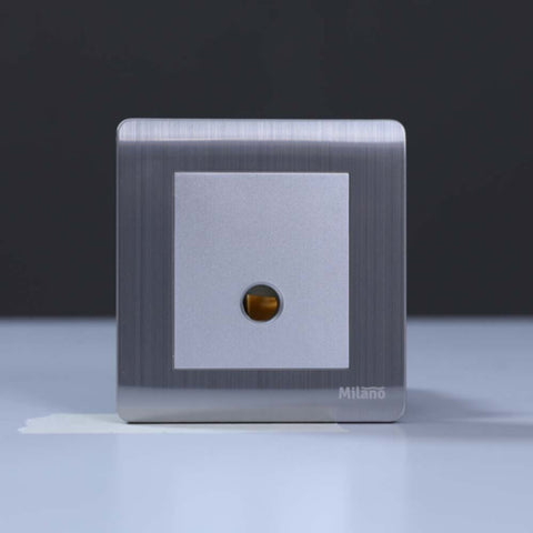 MILANO | 20A Flux Outlet Sl | 210100300303