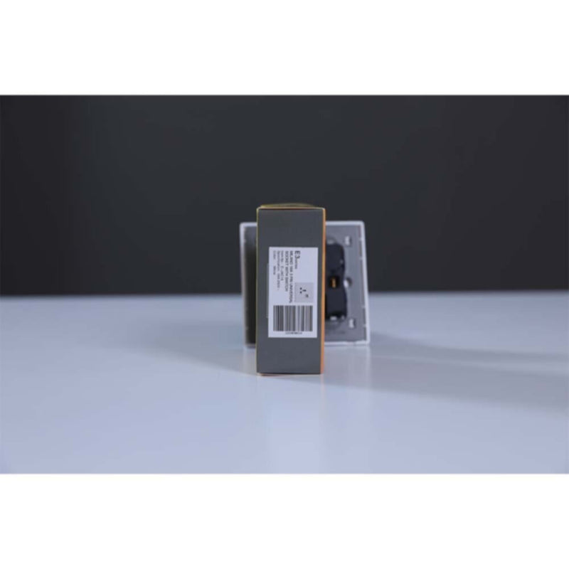 MILANO | 16A Universal Switched Socket Mpw | 210100300314