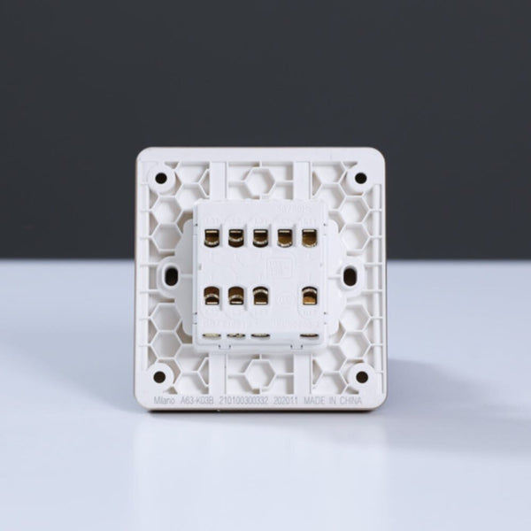 MILANO | 10A 3 Gang 2 Way Switch Gd Ps | 210100300332