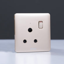 MILANO | 15A 3 Round Pin Switched Socket Gd Ps | 210100300343