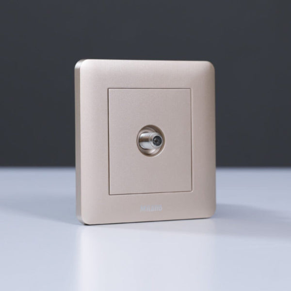 MILANO | Satellite Outlet Gd Ps | 210100300345